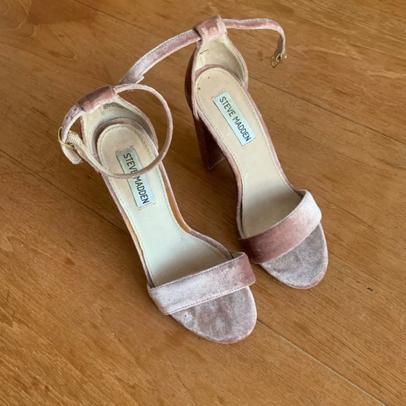 Steve Madden 6.5US pink velvet heel - Picture 2 of 3